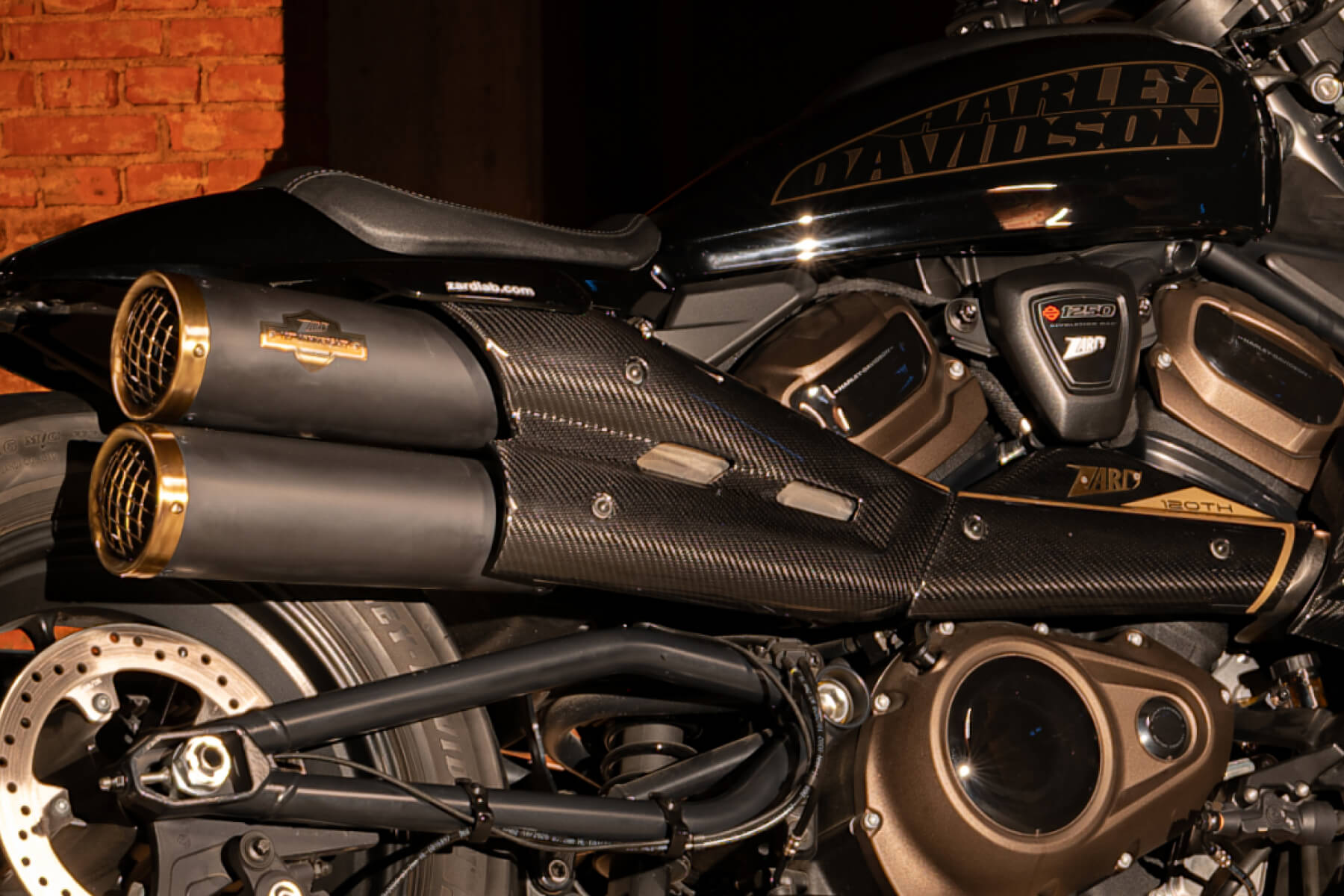 Zard 120th ANNIVERSARY LIMITED EDITION Top Gun Exhaust for Harley Davidson Sportster S 1250 Zard 120th ANNIVERSARY LIMITED EDITION Top Gun Exhaust for Harley Davidson Sportster S 1250